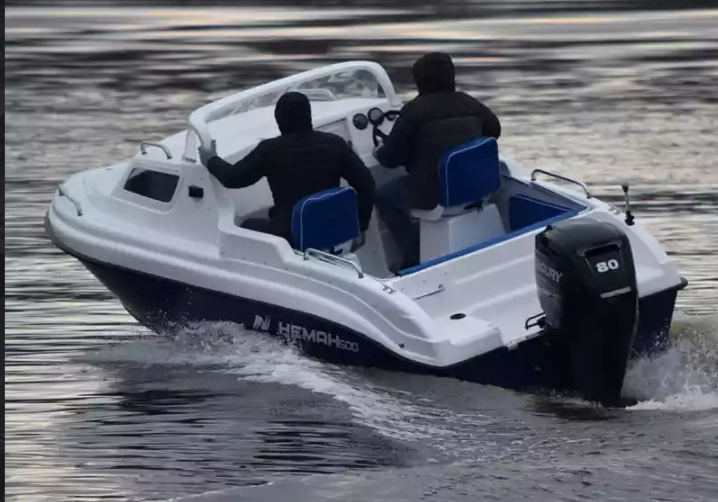 Комбинированный катер Neman-500 с каютой в Казани