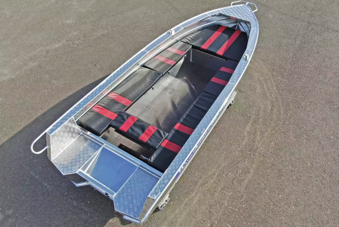 Алюминиевая лодка Wyatboat-390РМ увеличенный борт в Казани