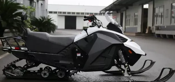 Снегоход ULAR 220 в Казани