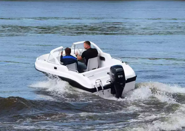 Стеклопластиковый катер Neman-450 Open в Казани