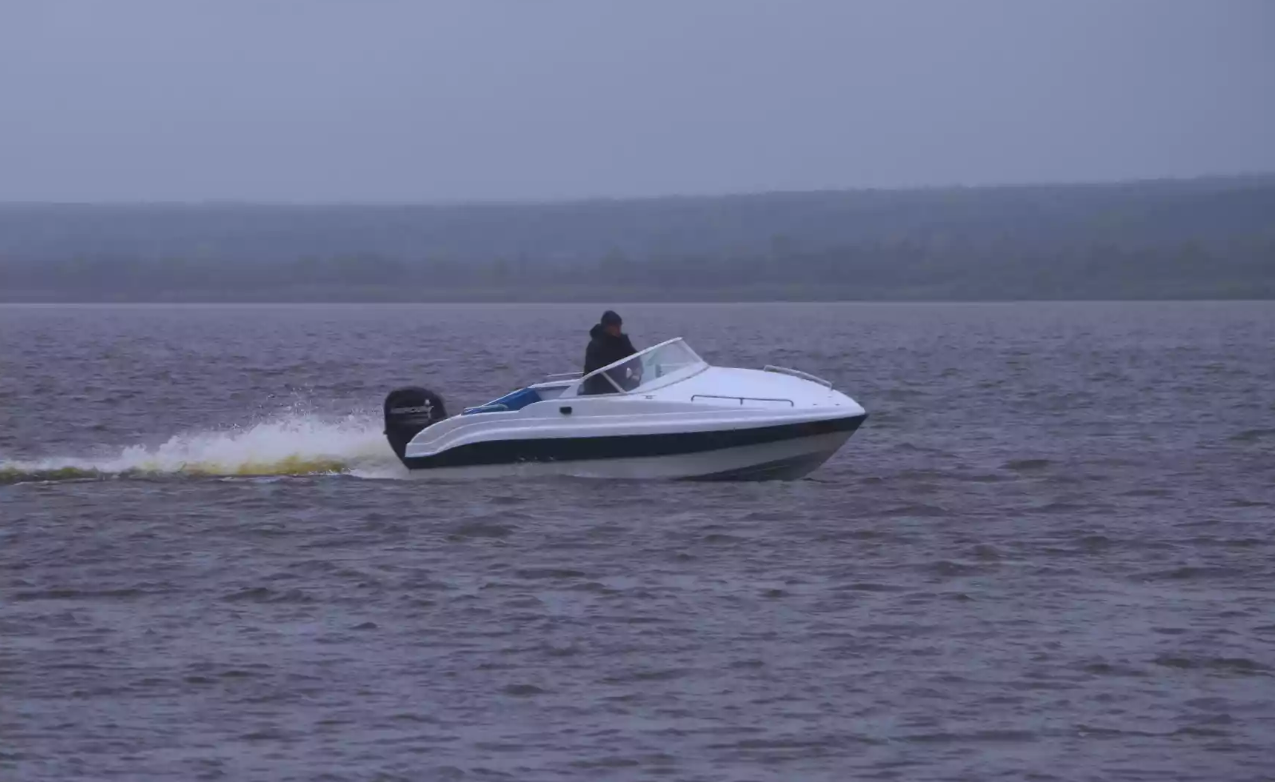 Стеклопластиковый катер Neman-500 Р в Казани