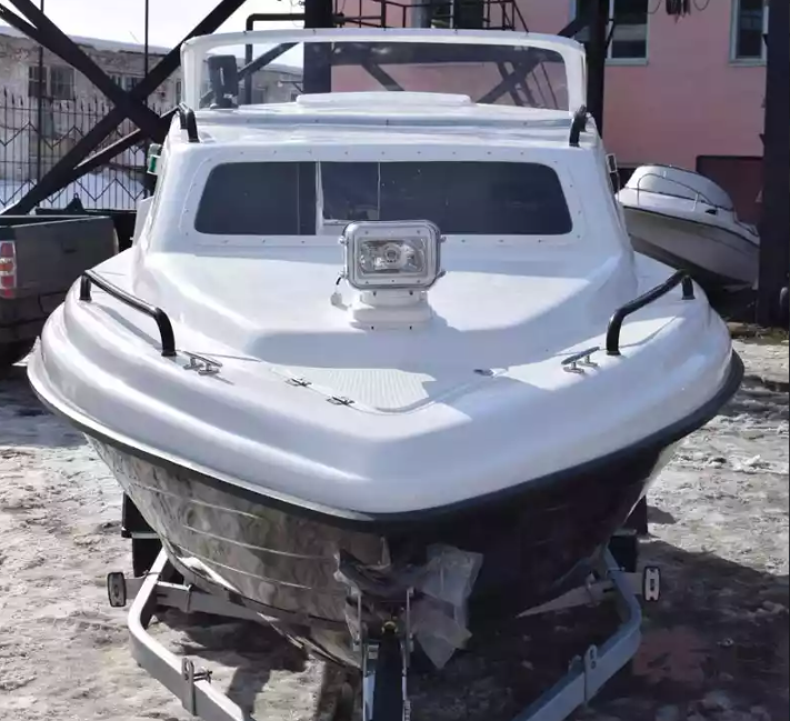 Комбинированный катер Neman-500 с каютой в Казани