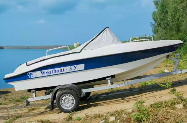 Стеклопластиковый катер Wyatboat-3 У в Казани
