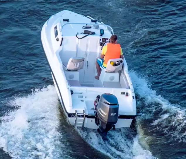 Стеклопластиковый катер Neman-500 в Казани