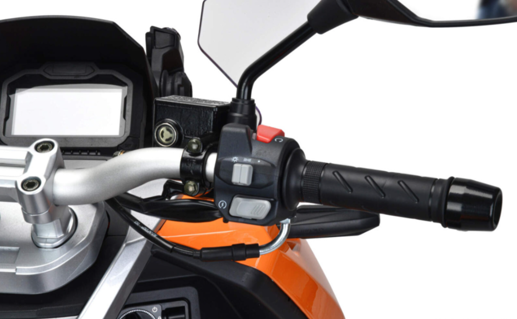 Скутер MOTOLAND (МОТОЛЕНД) T-MAX 150 в Казани