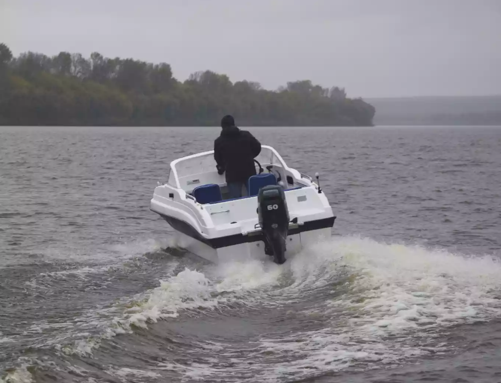 Стеклопластиковый катер Neman-500 Р в Казани