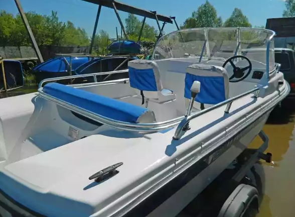 Стеклопластиковый катер Wyatboat-430 M (тримаран) в Казани