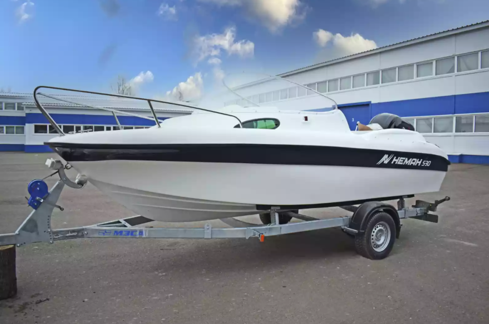Стеклопластиковый катер Neman-530 с каютой в Казани