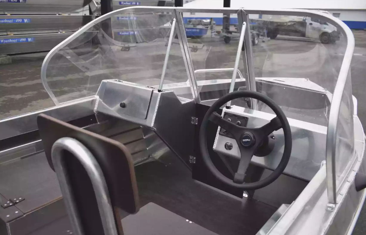 Алюминиевый катер Neman-400 DC в Казани