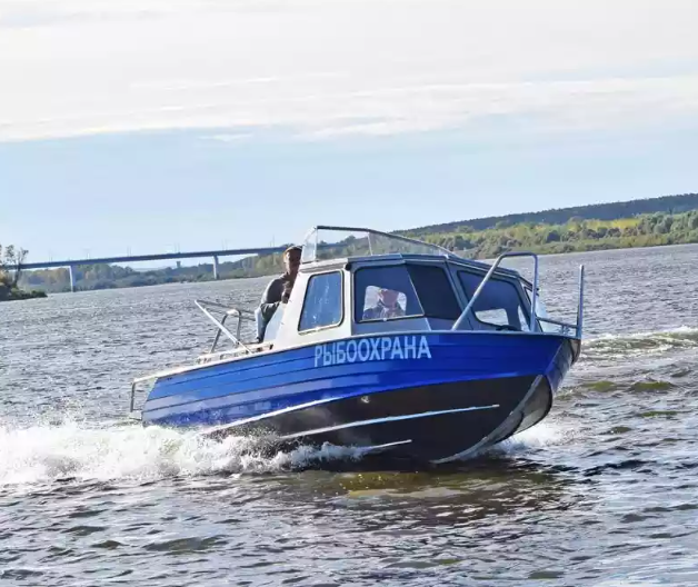 Алюминиевый катер Неман 550 с каютой в Казани