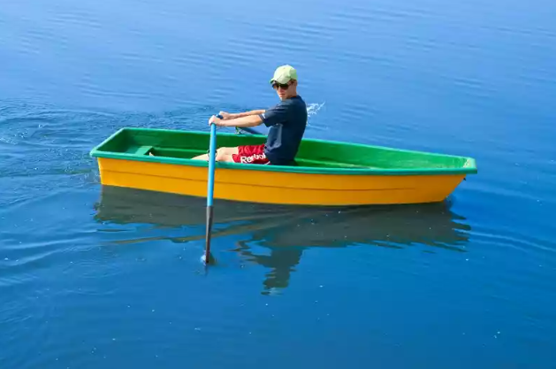 Стеклопластиковая лодка Малютка в Казани