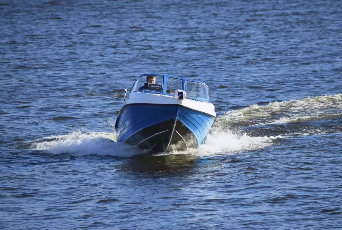 Комбинированный катер Neman-450 Open в Казани