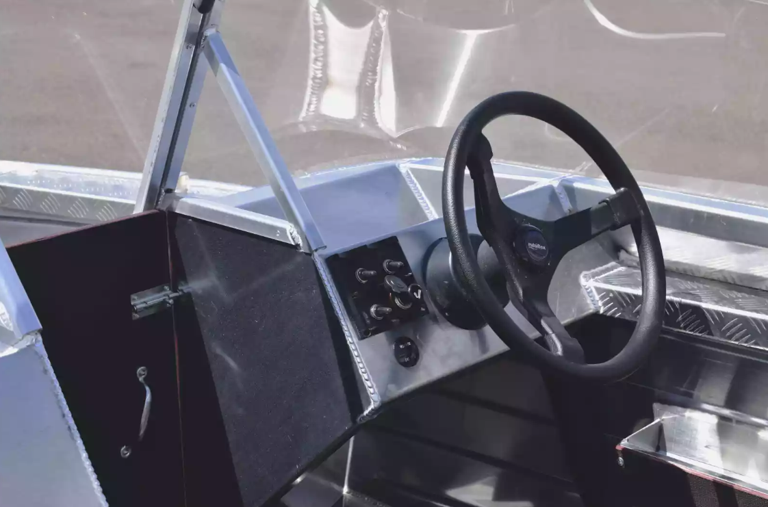 Алюминиевая лодка Wyatboat-390 DCM в Казани