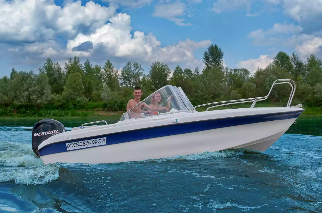 Стеклопластиковый катер Neman-530 Open в Казани