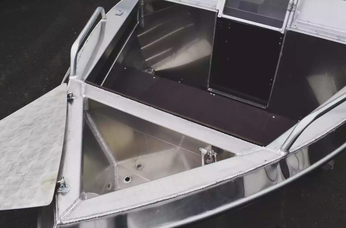 Алюминиевый катер Neman-400 DC в Казани