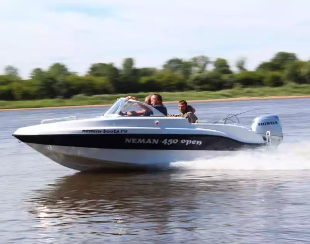 Стеклопластиковый катер Neman-450 Open в Казани
