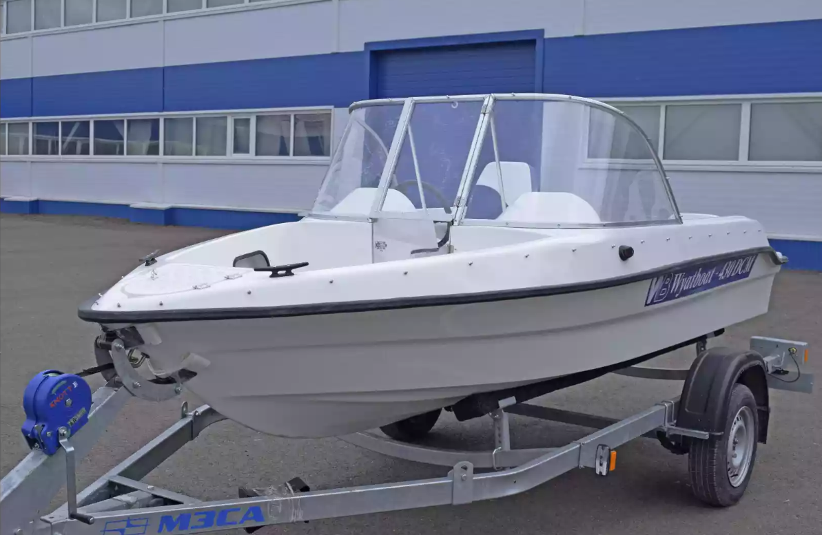 Стеклопластиковый катер Wyatboat-430DCМ (килевая) в Казани