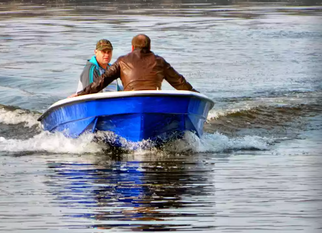 Стеклопластиковая лодка Wyatboat 430 тримаран в Казани