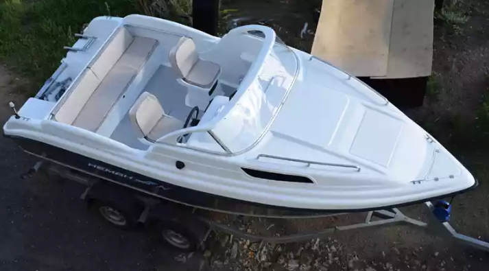 Комбинированный катер Neman-550 с каютой в Казани