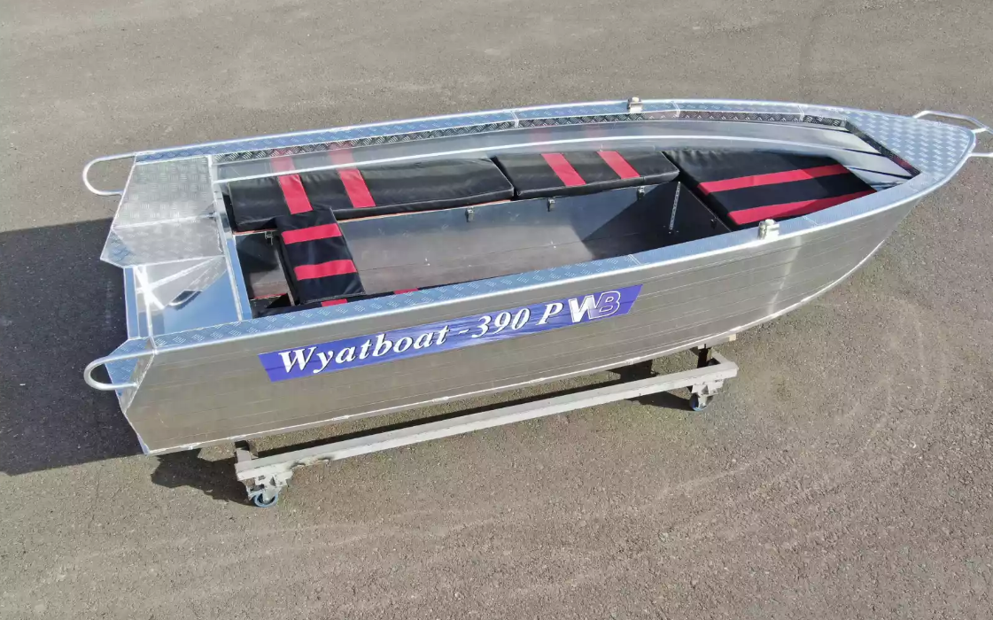 Алюминиевая лодка Wyatboat-390РМ увеличенный борт в Казани