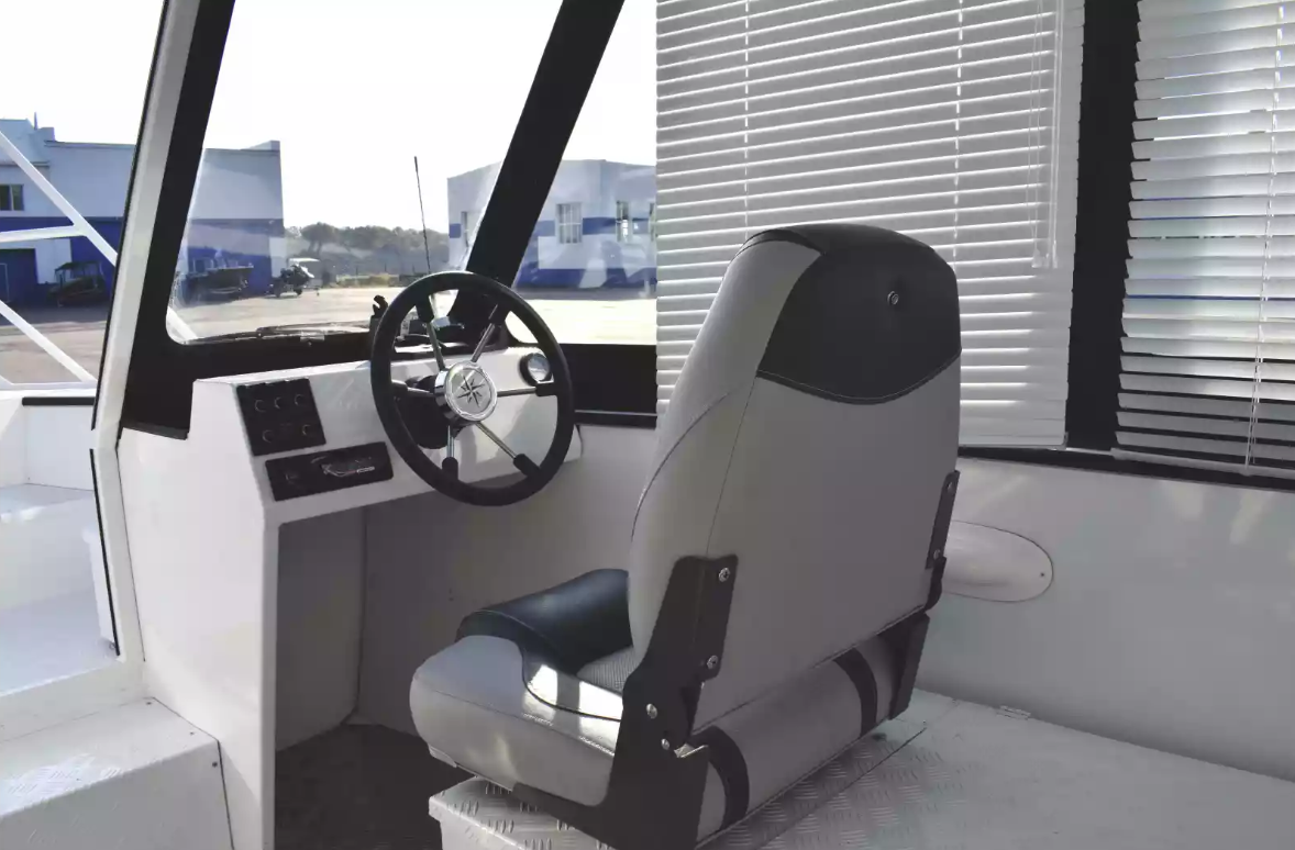 Алюминиевый катер Wyatboat-660 Cabin в Казани
