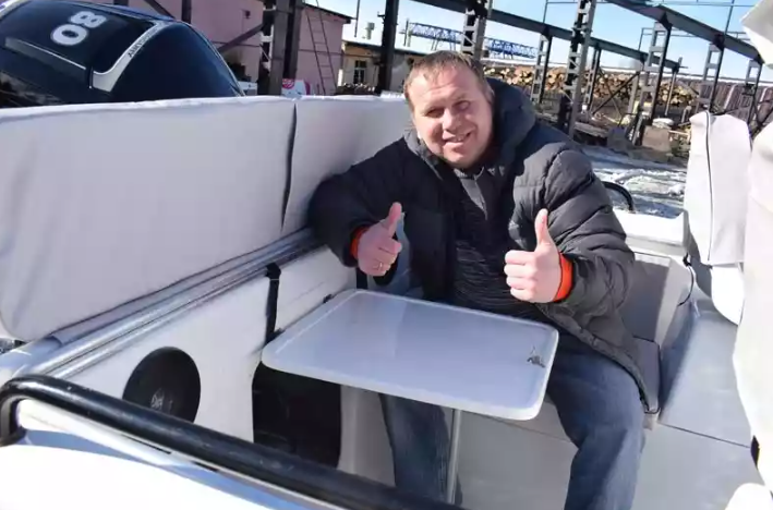 Комбинированный катер Neman-500 с каютой в Казани