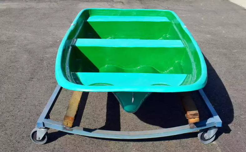 Стеклопластиковая лодка Старт (тримаран) в Казани