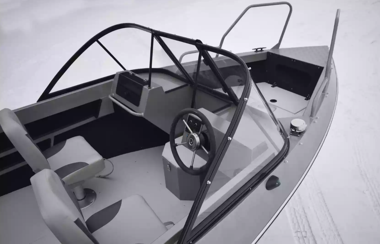 Алюминиевый катер Неман 550 DC в Казани