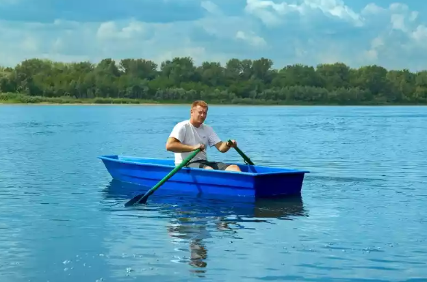 Стеклопластиковая лодка Малютка в Казани