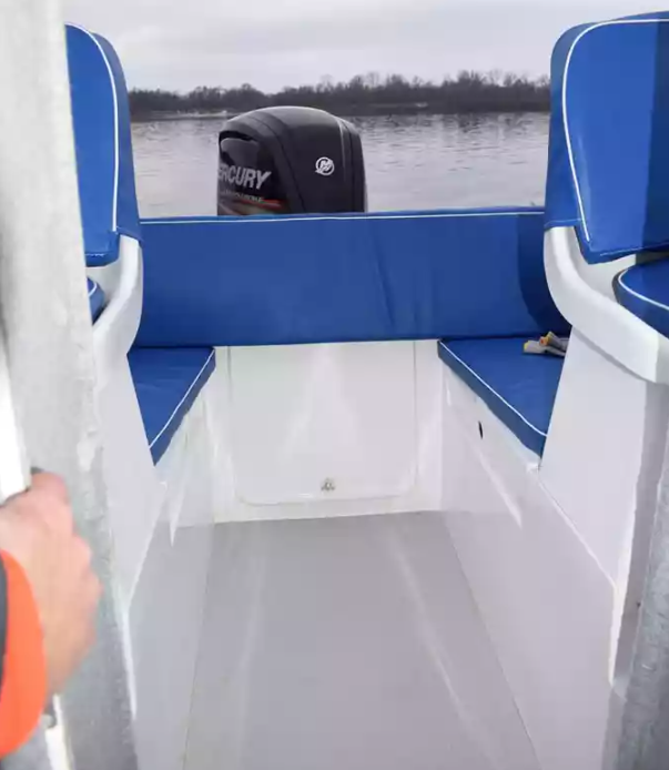 Комбинированный катер Neman-500 с каютой в Казани