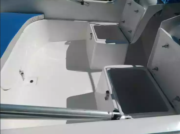 Стеклопластиковый катер Wyatboat-430 M (тримаран) в Казани