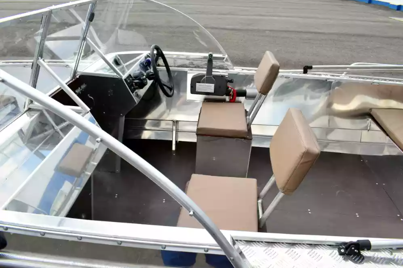 Алюминиевый катер Неман-500 DCM в Казани