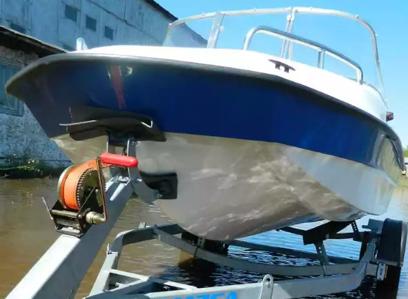 Стеклопластиковый катер Wyatboat-430 M (тримаран) в Казани