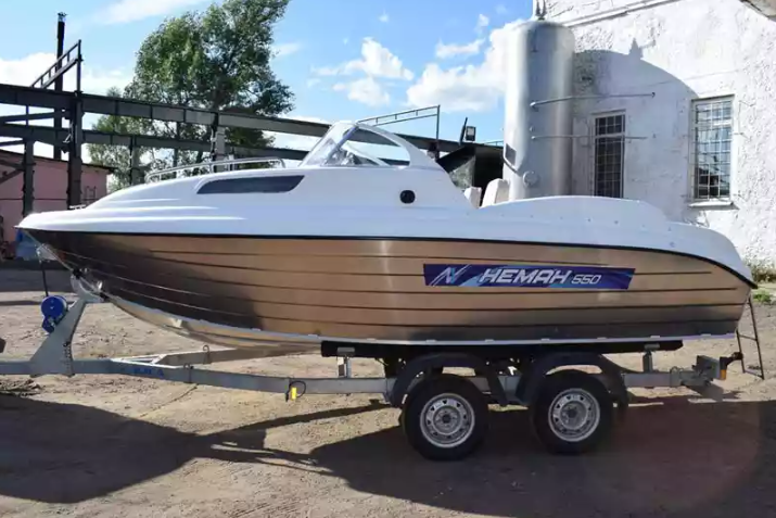 Комбинированный катер Neman-550 с каютой в Казани