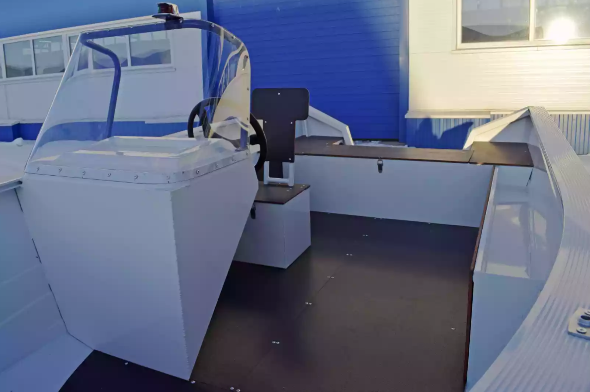 Алюминиевый катер Неман-400 С в Казани