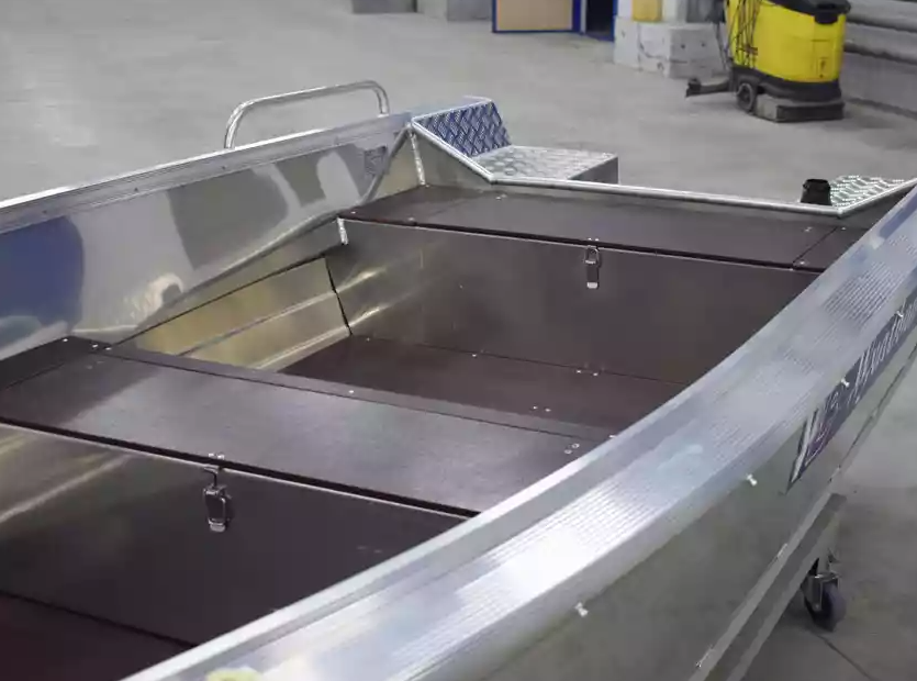 Алюминиевая лодка  Wyatboat-430 Р в Казани
