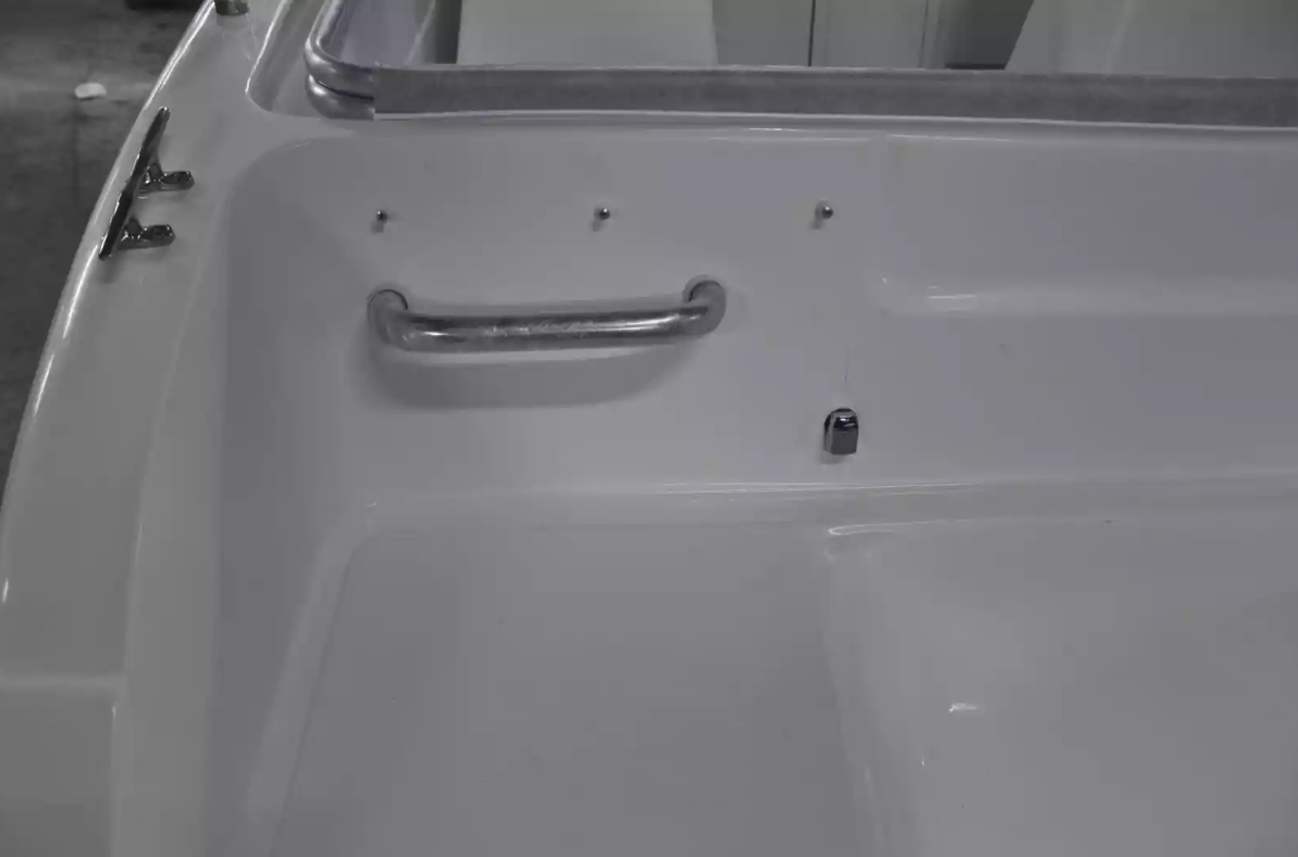 Стеклопластиковый катер Neman-500 в Казани