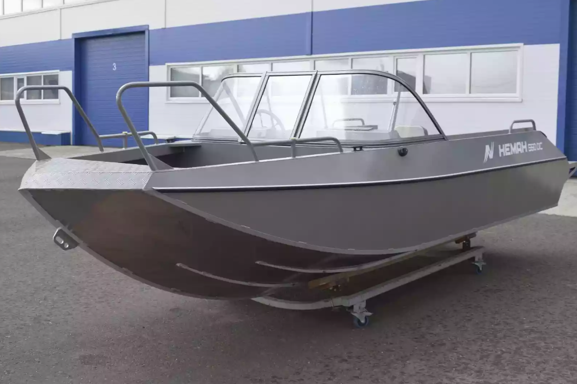 Алюминиевый катер Неман 550 DC в Казани