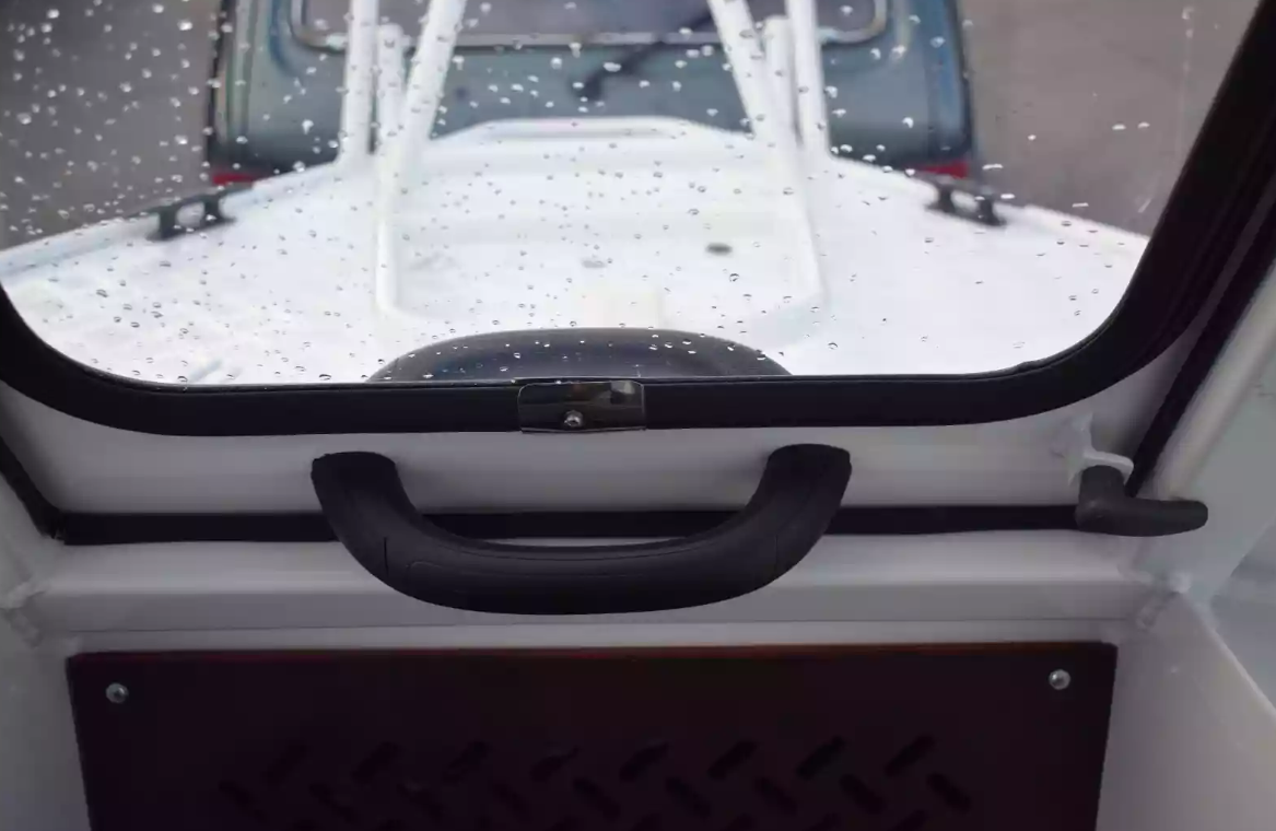 Алюминиевый катер Неман-500 (закрытая рубка) в Казани