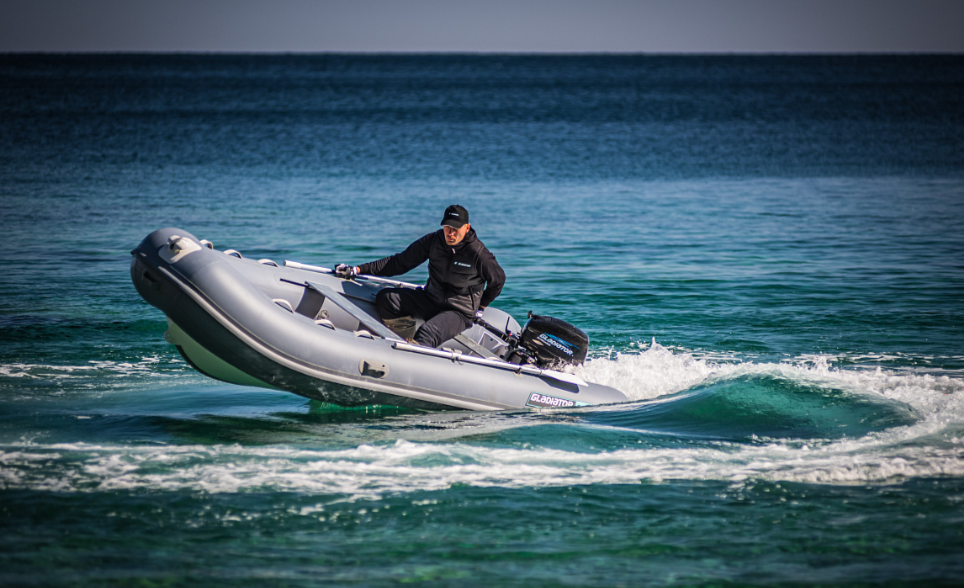 Лодка GLADIATOR RIB380AL в Казани