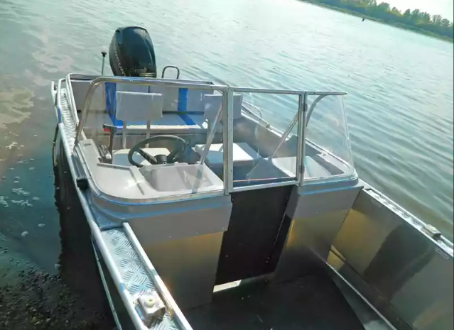Алюминиевый катер Wyatboat-490 DCM в Казани