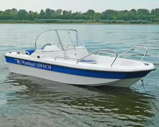 Стеклопластиковый катер Wyatboat-430 DCM (тримаран) в Казани