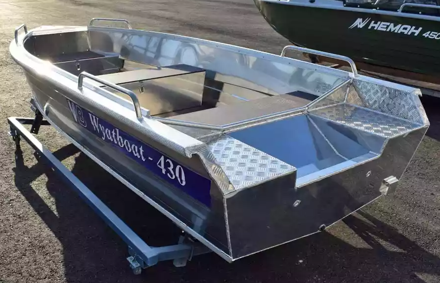Алюминиевая лодка  Wyatboat-430 Р в Казани