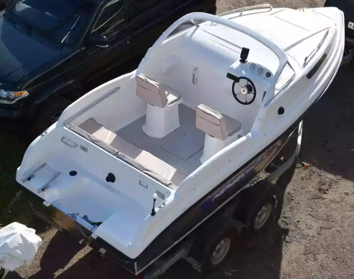 Комбинированный катер Neman-550 с каютой в Казани