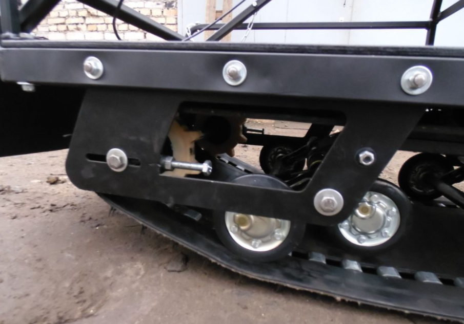 Мотобуксировщик AhtaR Зима 15 л/с с вариатором в Казани