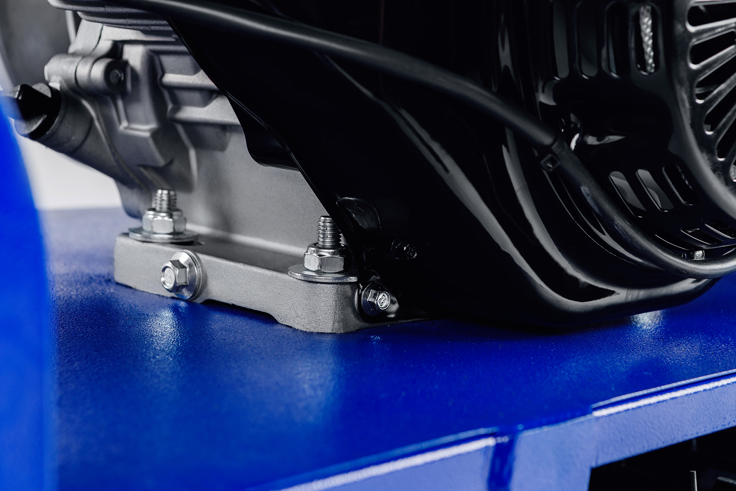 Мотобуксировщик SNOW DOG 17 с эл. запуском (DINKING) в Казани