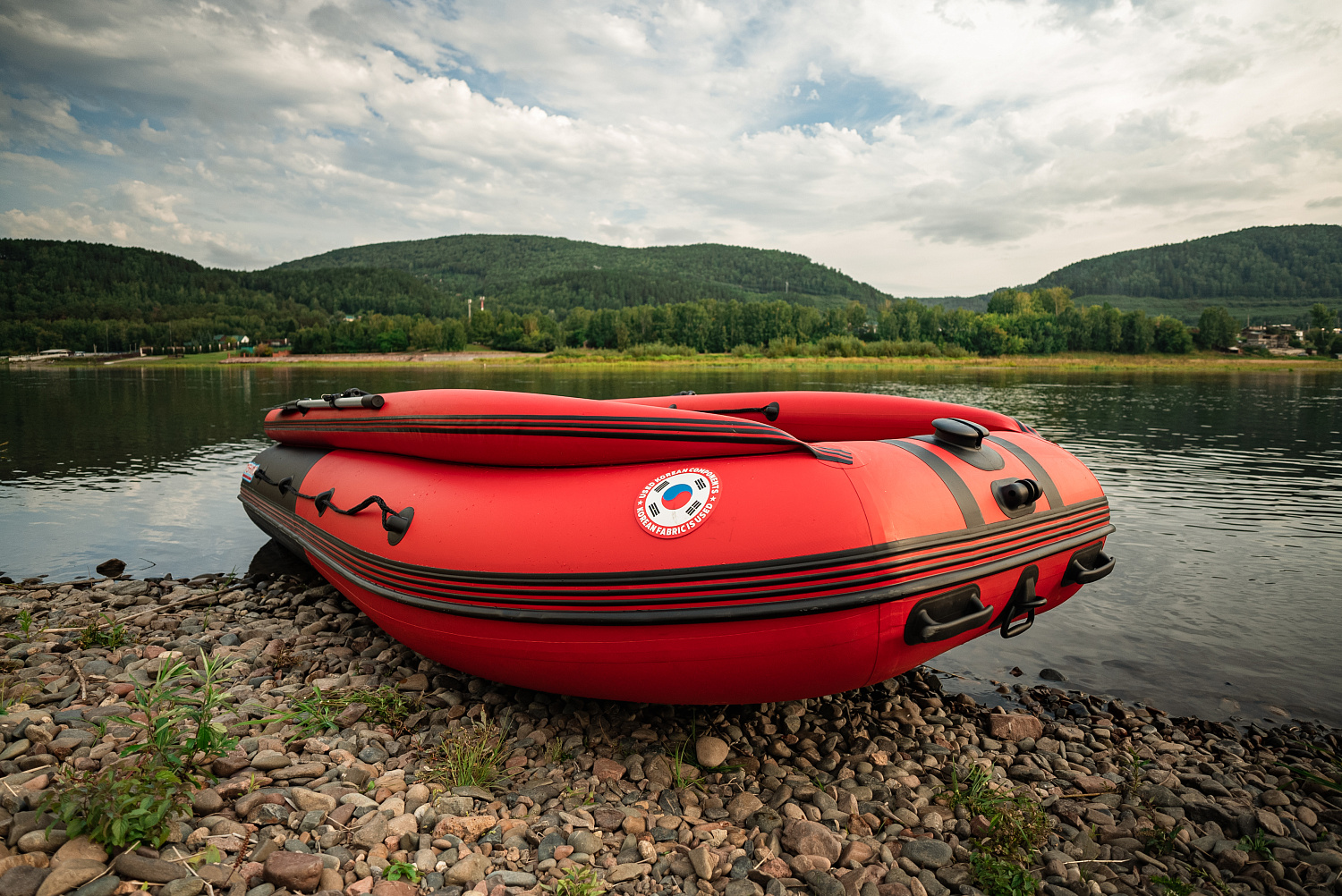 Лодка MISHIMO RIVER FJET PRO 430  под водомет в Казани