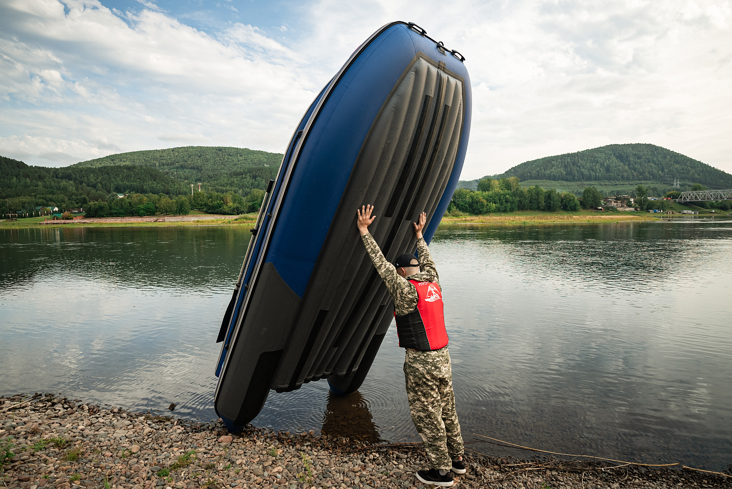 Лодка MISHIMO RIVER FJET PRO 430  под водомет в Казани