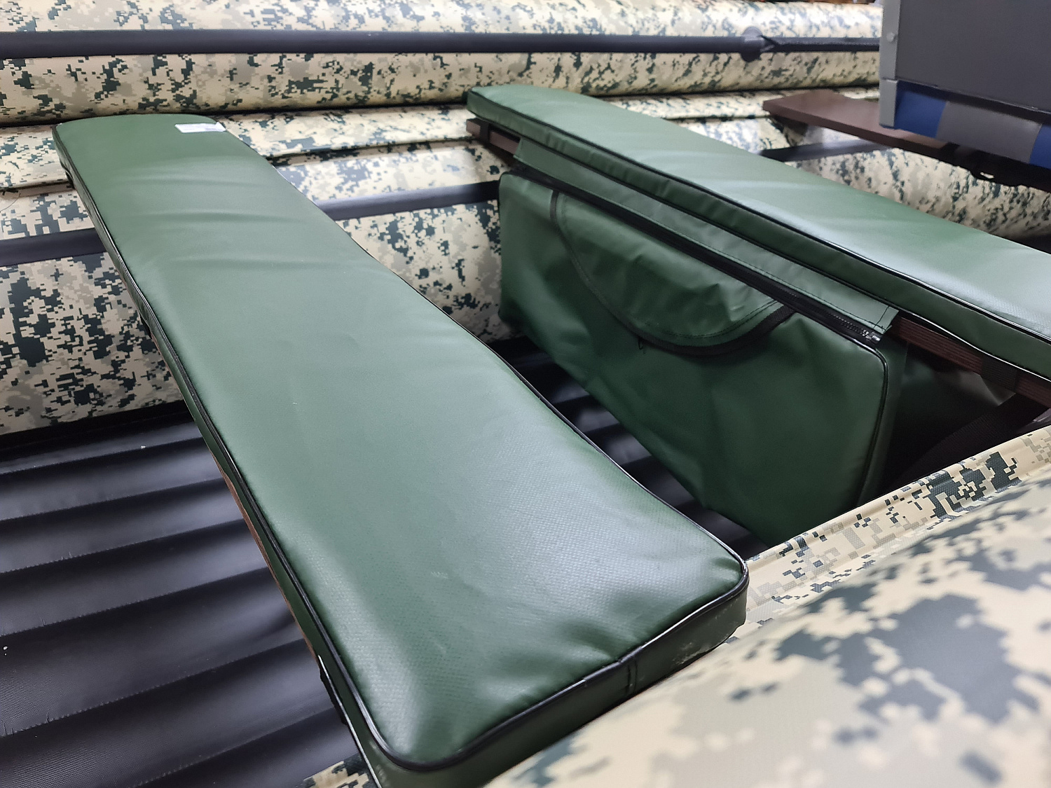 КОМПЛЕКТ МЯГКИХ НАКЛАДОК С СУМКОЙ ДЛЯ ЛОДОК 110Х20 ЗЕЛЕНЫЙ в Казани